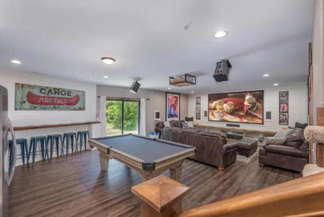 Premier Retreat With Hot Tub, Theater & Pool Table Villa Hollister Exterior photo