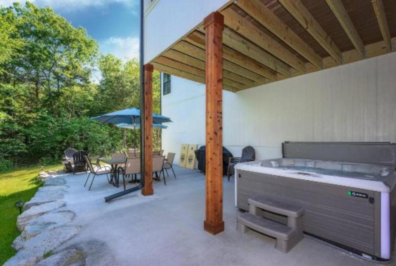 Premier Retreat With Hot Tub, Theater & Pool Table Villa Hollister Exterior photo